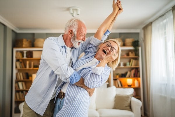 Is Independent Living Right for You? A Guide for Active Seniors