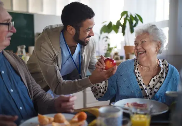 7 Ways Chef-Prepared Meals Improve Health for Active Older Adults